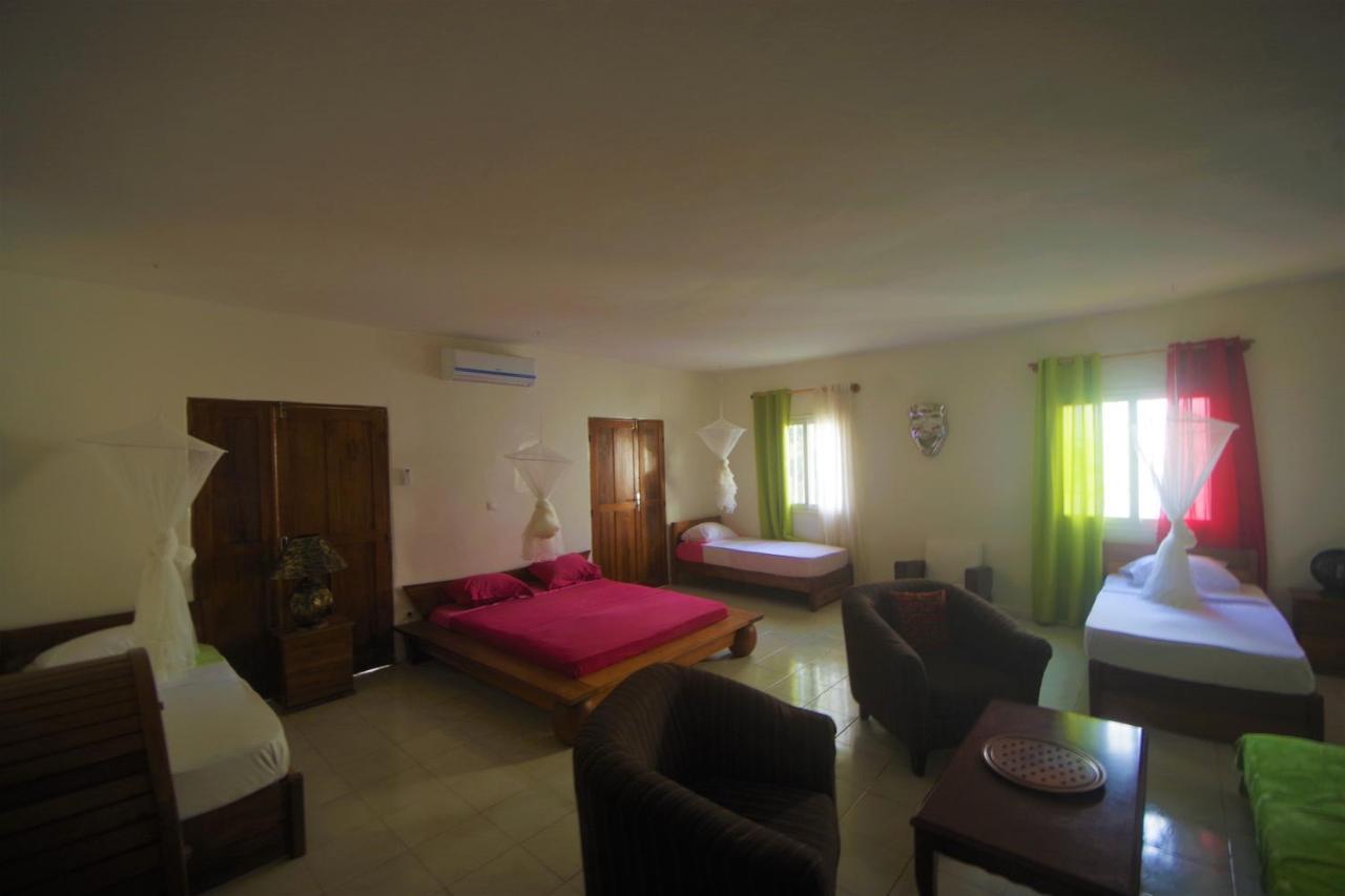 Villa Ty Milyn Mazela Sa ดาการ์ ภายนอก รูปภาพ
