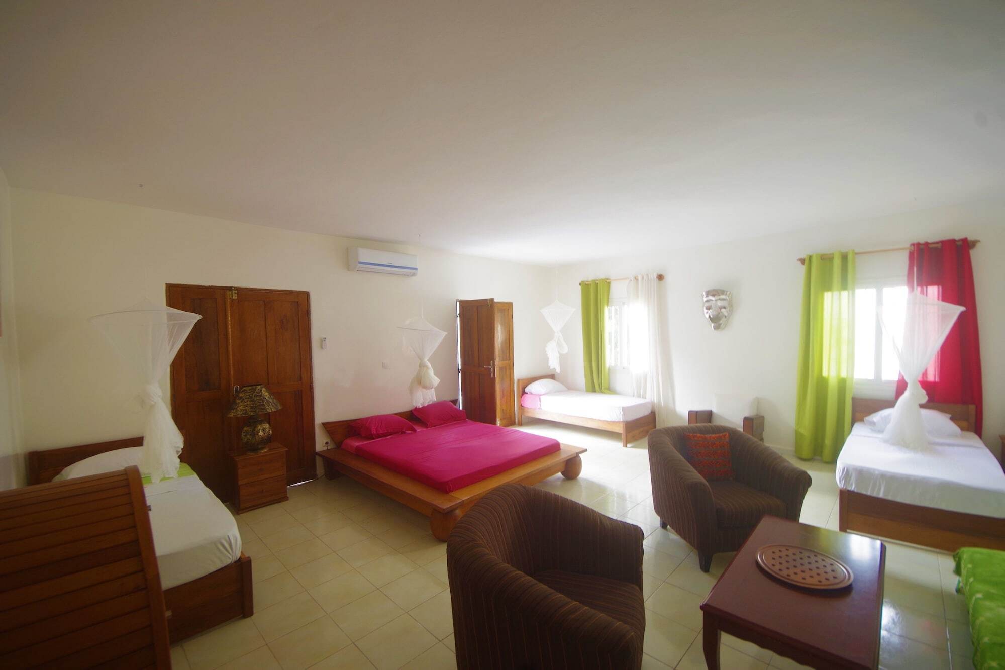 Villa Ty Milyn Mazela Sa ดาการ์ ภายนอก รูปภาพ